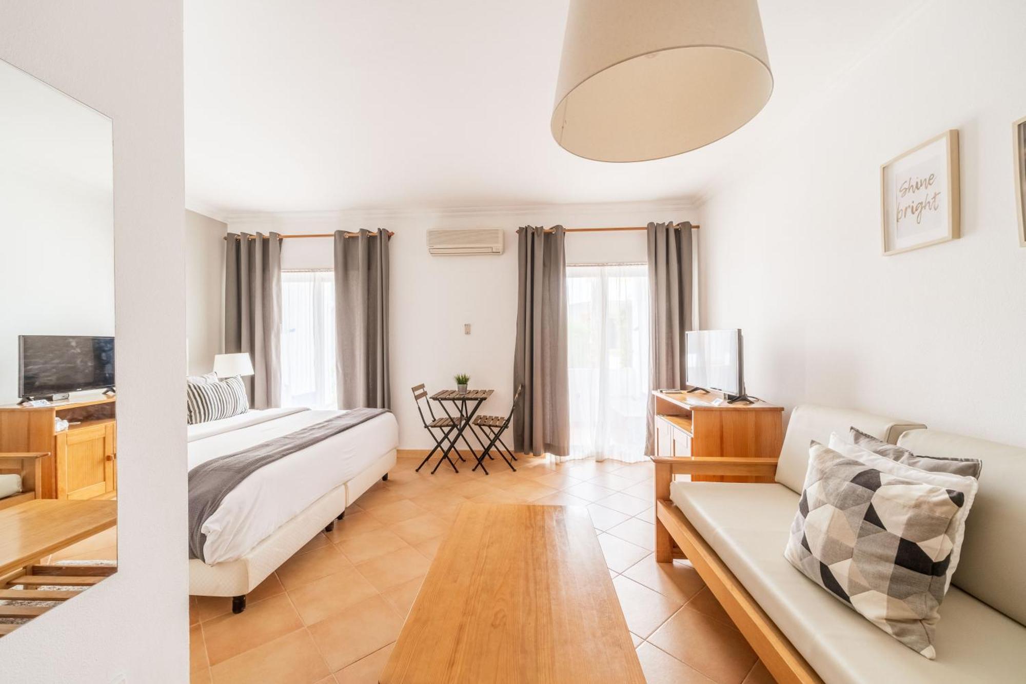 Oasis Beach Apartments Luz Cameră foto